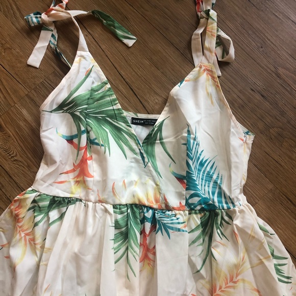 SHEIN Tropical Dress - Picture 5 of 13